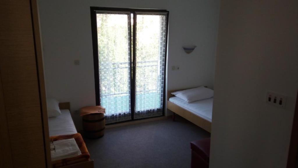 Rooms Rafomarija Medugorje Bagian luar foto